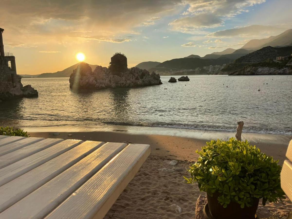 Przno Luxury Apartments Sveti Stefan Buitenkant foto