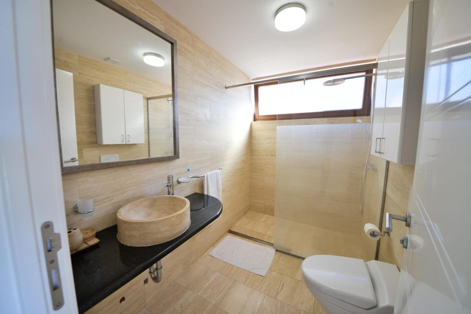 Przno Luxury Apartments Sveti Stefan Buitenkant foto