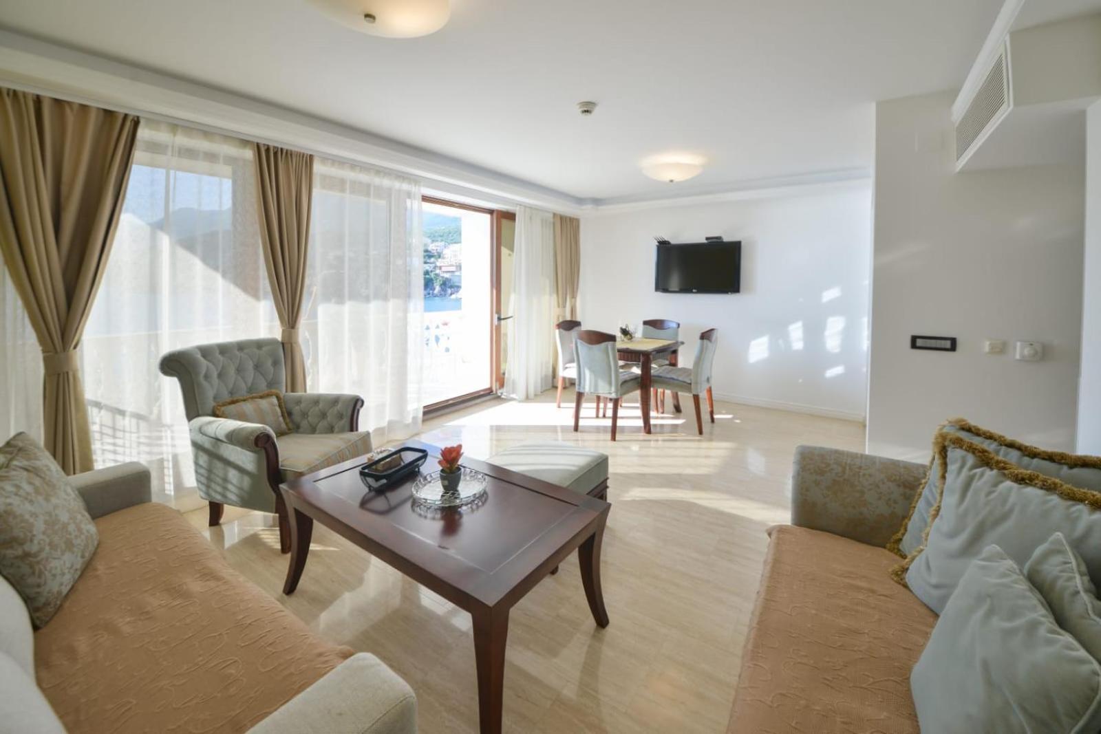 Przno Luxury Apartments Sveti Stefan Buitenkant foto