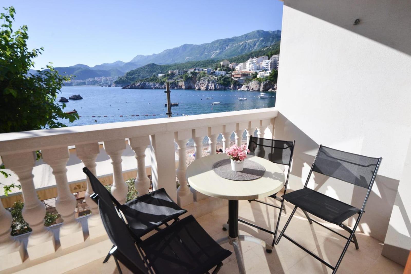 Przno Luxury Apartments Sveti Stefan Buitenkant foto