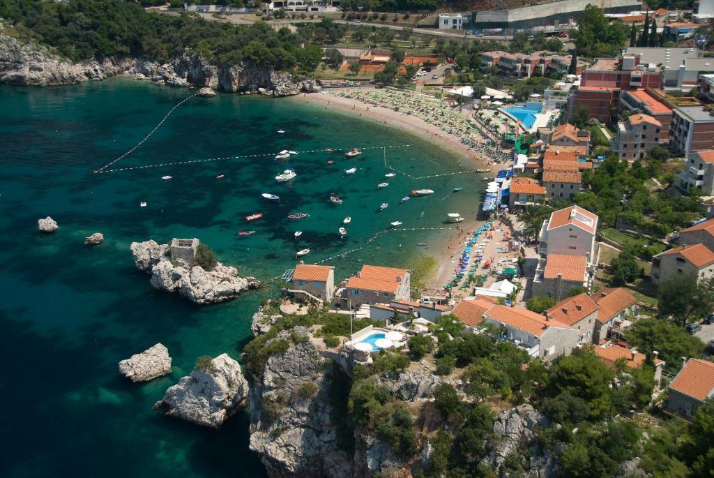 Przno Luxury Apartments Sveti Stefan Buitenkant foto