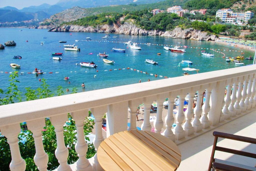 Przno Luxury Apartments Sveti Stefan Buitenkant foto